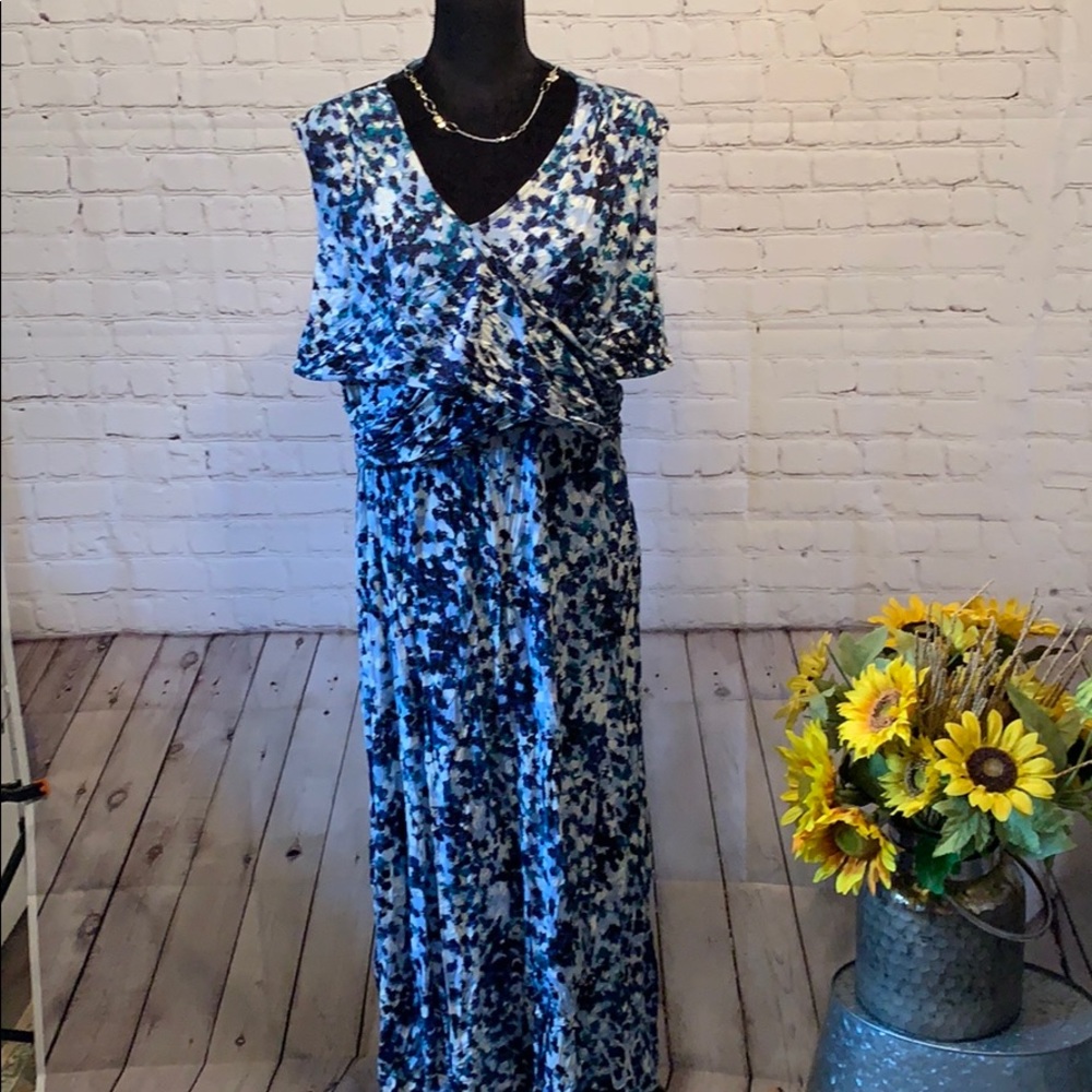 Women’s dress